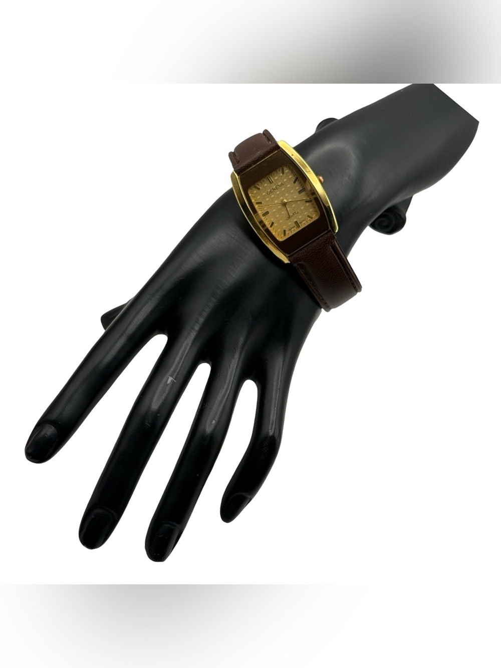 Vintage Geneva Women’s Quartz Watch Gold Tone Rectangular Barrel Brown Leather